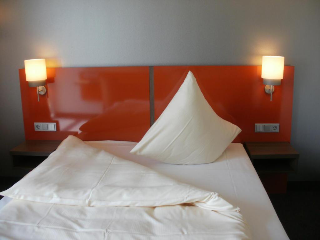 Iq-Hotel Ульм Номер фото